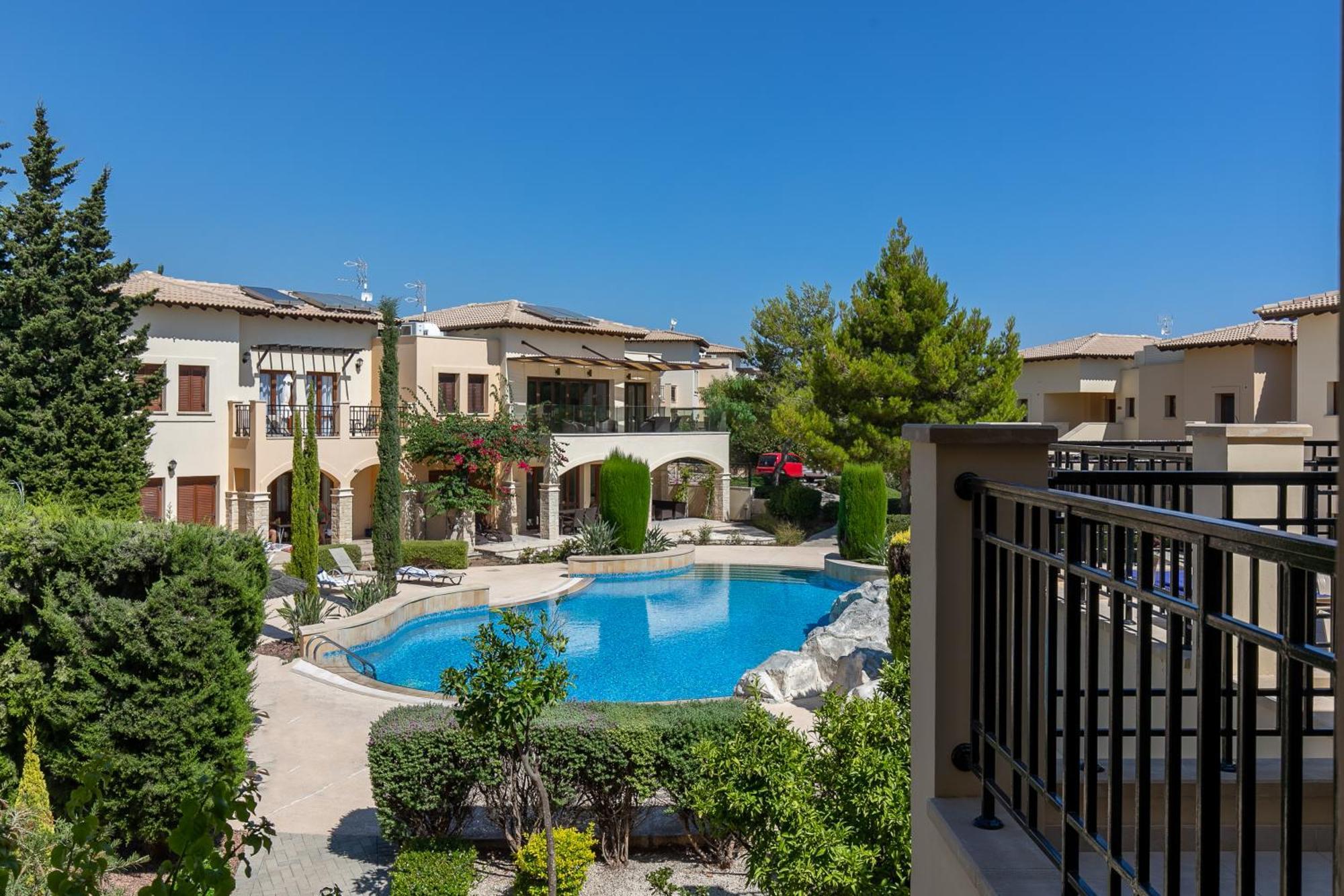 1 Bedroom Apartment Pyrgos With Beautiful Sea And Sunset Views, Aphrodite Hills Resort Kouklia Extérieur photo